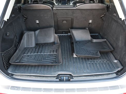 Used 2020 Volvo XC60 T6 Inscription w/ Protection Package Premier image 22