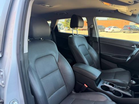 Used 2016 Hyundai Tucson Limited AWD/4WD image 34