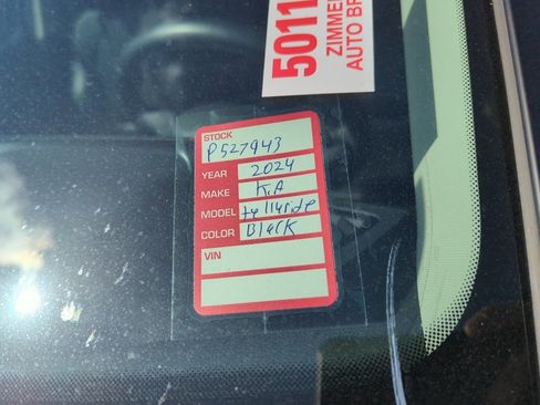 Certified 2024 Kia Telluride S image 6