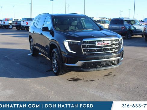 Used 2025 GMC Acadia Elevation image 4