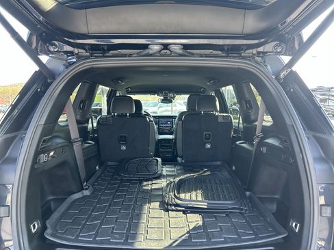 Used 2024 Jeep Grand Cherokee L Limited image 18