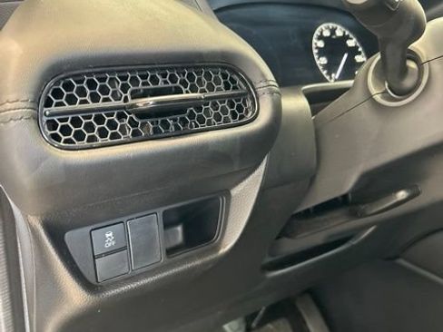 Used 2024 Honda HR-V LX image 9