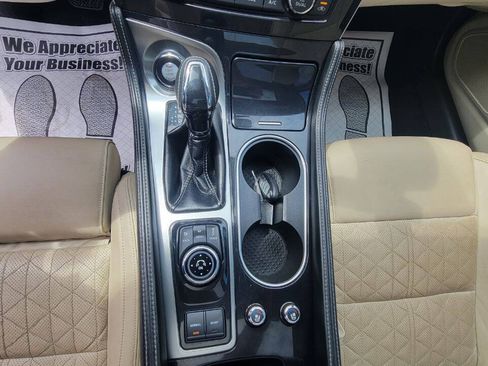 Used 2017 Nissan Maxima Platinum FWD image 17