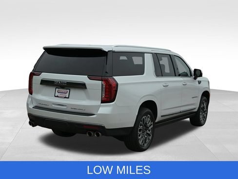 Used 2023 GMC Yukon XL Denali Ultimate w/ LPO, Floor Liner Package AWD/4WD image 12