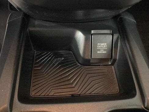 Used 2019 Honda CR-V LX image 6