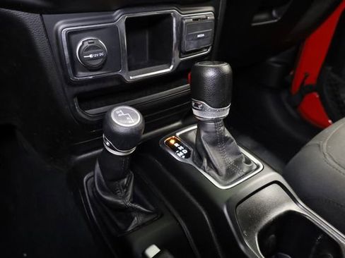 Used 2022 Jeep Wrangler Unlimited Sport AWD/4WD image 27