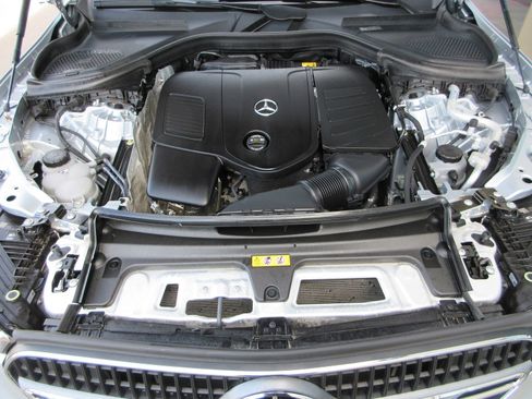 Used 2023 Mercedes-Benz GLC 300 4MATIC image 48