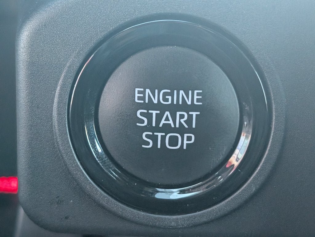 Certified 2025 Toyota Tacoma SR5 AWD/4WD image 21
