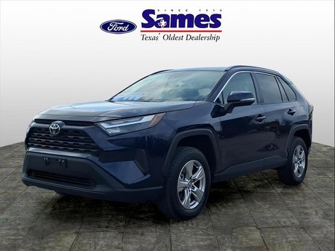 Used 2024 Toyota RAV4 XLE image 2