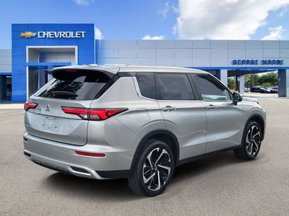 Used 2024 Mitsubishi Outlander SE
