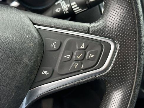 Used 2020 Chevrolet Equinox LT image 21