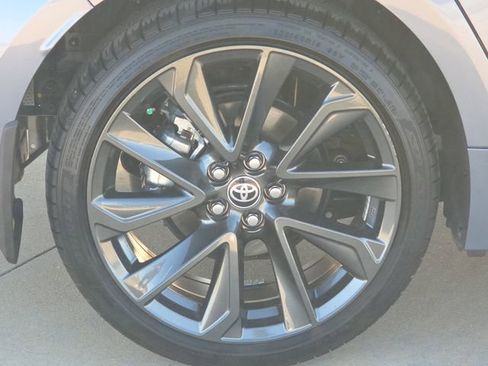 Used 2025 Toyota Corolla SE FWD image 9