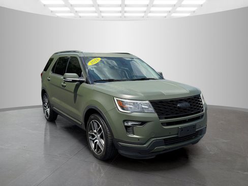 Used 2018 Ford Explorer Sport w/ Equipment Group 401A AWD/4WD image 5