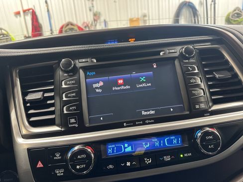 Used 2019 Toyota Highlander Limited w/ Protection Package #3 AWD/4WD image 60