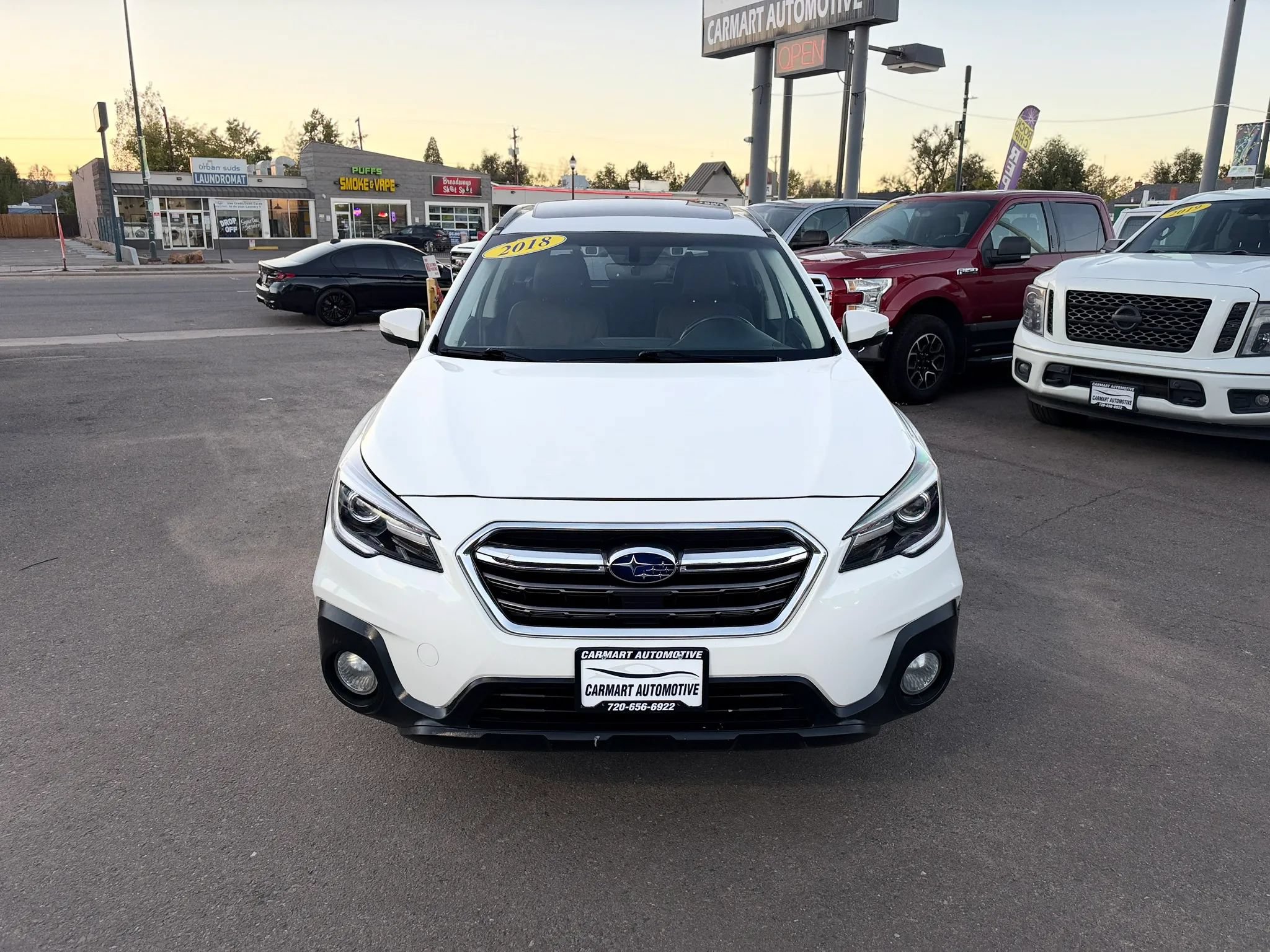 Used 2018 Subaru Outback 3.6R Touring AWD/4WD image 4