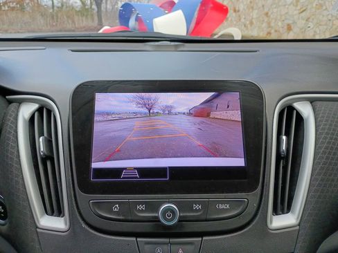 Used 2024 Chevrolet Malibu LT image 20