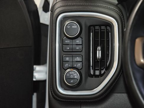 Used 2023 Chevrolet Silverado 2500 High Country w/ Safety Package II image 39