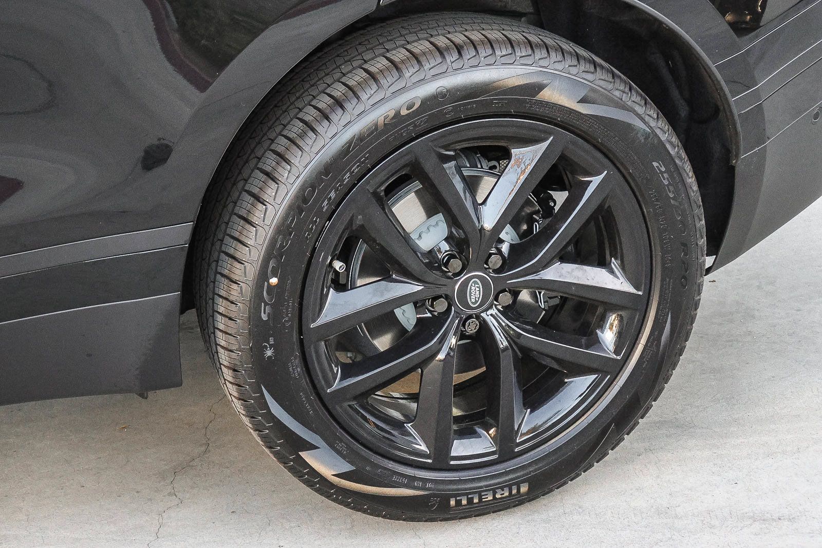 New 2026 Land Rover Range Rover Velar S AWD/4WD image 9