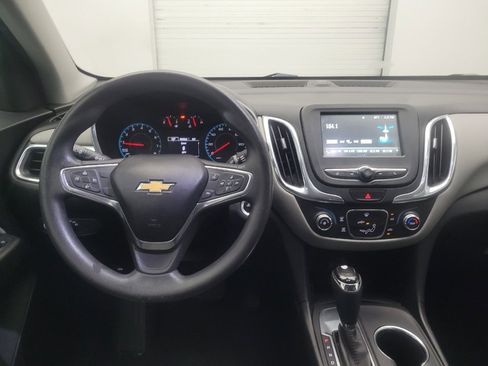 Used 2018 Chevrolet Equinox LS FWD image 22