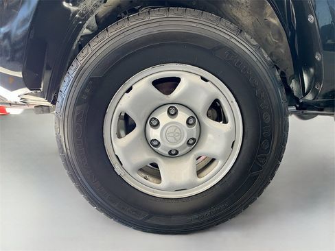 Used 2021 Toyota Tacoma SR5 image 28