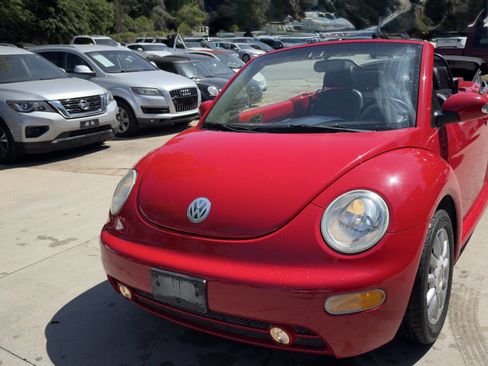 Used 2005 Volkswagen Beetle GLS image 19