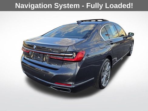 Used 2020 BMW 740i w/ Premium Package image 9