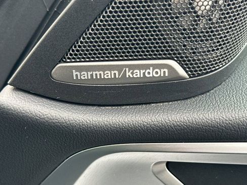 Used 2023 BMW i4 eDrive35 image 19