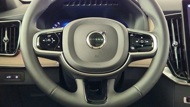 New 2026 Volvo XC90 T8 Plus w/ Protection Package Premier AWD/4WD image 25