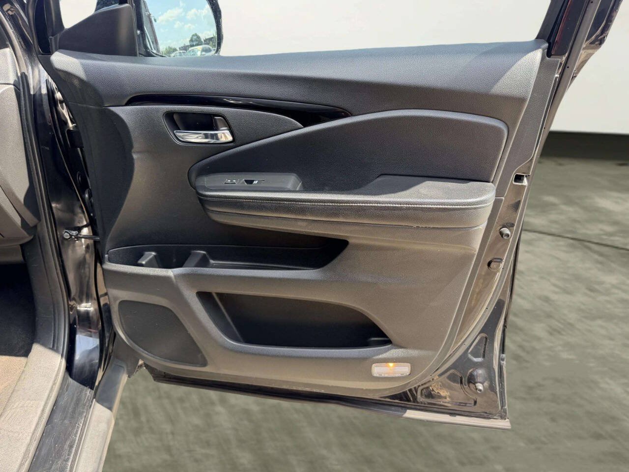 Used 2018 Honda Pilot Touring image 31