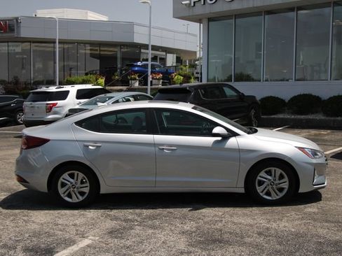 Used 2020 Hyundai Elantra Value Edition FWD image 10