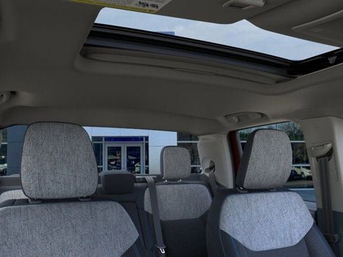 New 2026 Ford Maverick XLT w/ XLT Luxury Package FWD image 12
