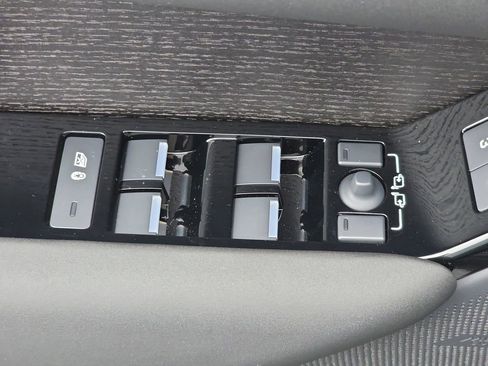 New 2026 Land Rover Range Rover Velar Dynamic SE image 29