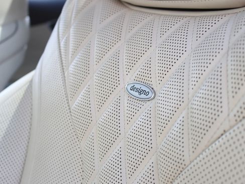 Used 2015 Mercedes-Benz S 550 4MATIC Coupe w/ Sport Package image 38