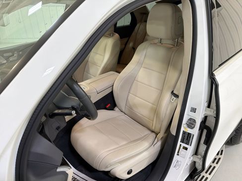 Used 2020 Mercedes-Benz GLE 350 image 10