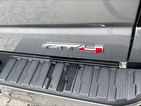 Used 2023 GMC Sierra 1500 AT4 w/ Technology Package image 25