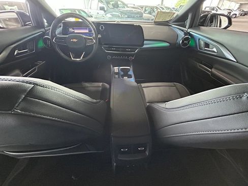 Used 2024 Chevrolet Equinox EV LT FWD image 48