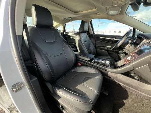 Used 2020 Ford Fusion Titanium image 29