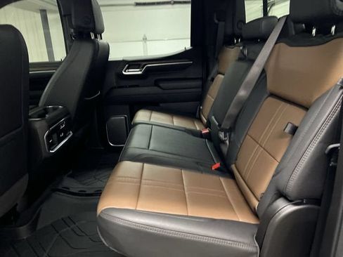 Certified 2025 Chevrolet Silverado 1500 High Country w/ High Country Premium Package AWD/4WD image 26