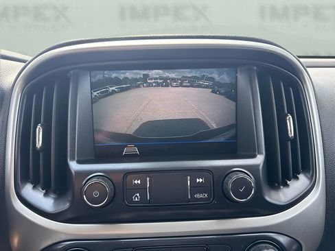 Used 2022 Chevrolet Colorado LT w/ Fleet Safety Package RWD image 15