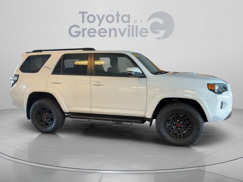 Used 2024 Toyota 4Runner TRD Off-Road Premium w/ Moonroof Package AWD/4WD image 7