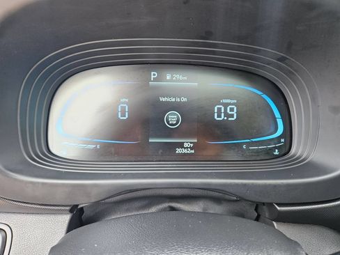 Used 2025 Hyundai Venue SEL FWD image 19