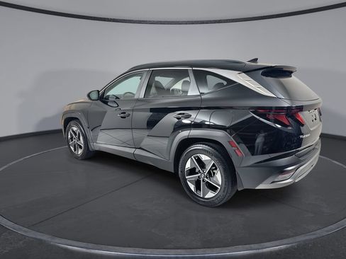 Certified 2025 Hyundai Tucson SEL FWD image 6