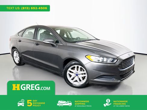 Used 2016 Ford Fusion SE image 1