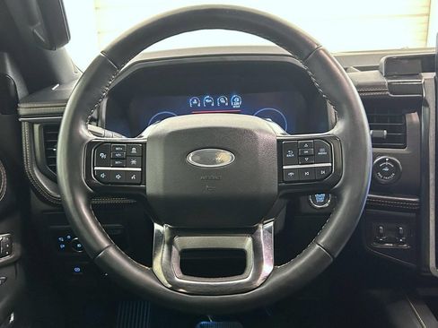 Used 2024 Ford Expedition Max Platinum AWD/4WD image 12