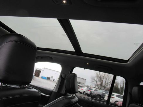 Used 2023 Jeep Grand Cherokee 4WD 4xe w/ Luxury Tech Group II image 21