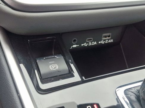 Certified 2025 Subaru Outback Premium image 21