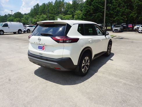 Used 2023 Nissan Rogue SV FWD image 19