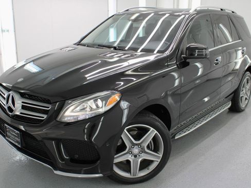 Used 2017 Mercedes-Benz GLE 400 4MATIC image 26
