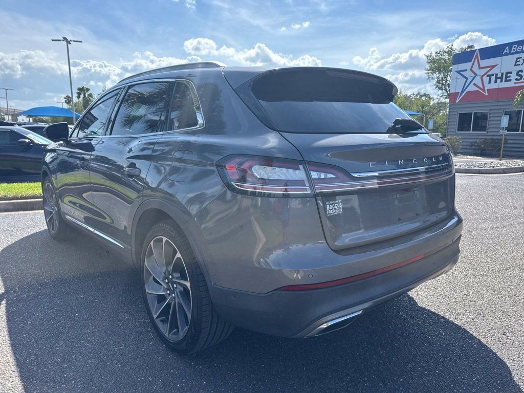 Used 2021 Lincoln Nautilus Reserve w/ Equipment Group 201A FWD image 3