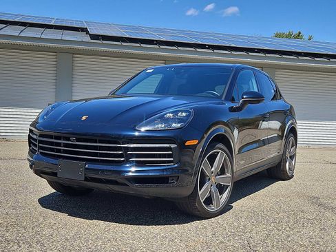 Certified 2023 Porsche Cayenne S AWD/4WD image 1